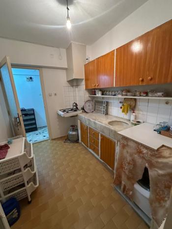  ALTINKUM MAHALLESİ’NDE BULVARA ÇOK YAKIN KATTA TEK 2+1 AYRI MUTFAK DAİRE