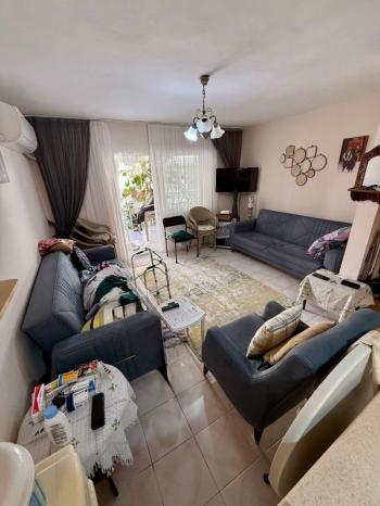 ÇAMLIK MAHALLESİ AYTEPE SİTESİ’NDE PLAJA 200 METRE 3+1 FIRSAT VİLLA
