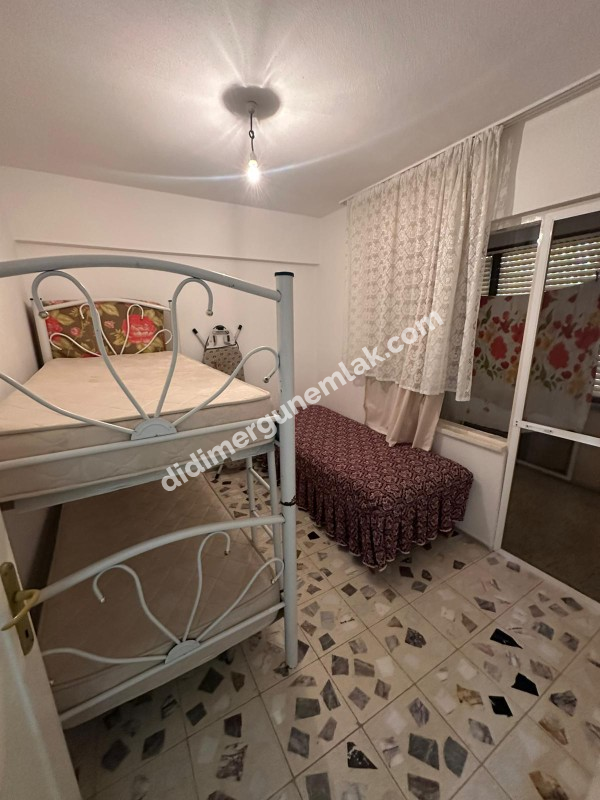  ALTINKUM MAHALLESİ’NDE BULVARA ÇOK YAKIN KATTA TEK 2+1 AYRI MUTFAK DAİRE