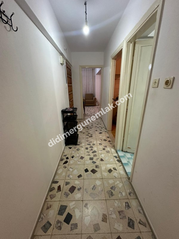  ALTINKUM MAHALLESİ’NDE BULVARA ÇOK YAKIN KATTA TEK 2+1 AYRI MUTFAK DAİRE
