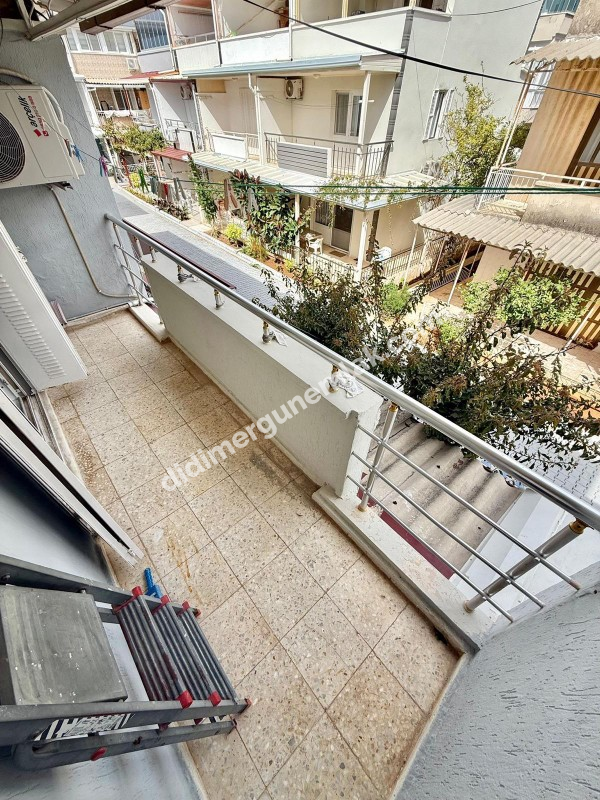 ÇAMLIK MAHALLESİ AYTEPE SİTESİ’NDE PLAJA 200 METRE 3+1 FIRSAT VİLLA