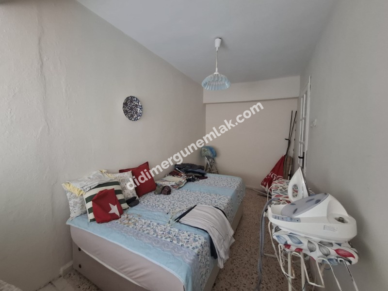 ÇAMLIK MAHALLESİ AYTEPE SİTESİ’NDE PLAJA 200 METRE 3+1 FIRSAT VİLLA