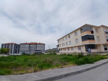 GÜVENAY - ÇORUM ULUKAVAK  AKŞEMSEDDİN CADDESİ CİVARI PROJEDEN SATILIK LÜKS 3+1 DAİRE