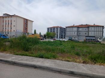 GÜVENAY - ÇORUM ULUKAVAK  AKŞEMSEDDİN CADDESİ CİVARI PROJEDEN SATILIK LÜKS 3+1 DAİRE