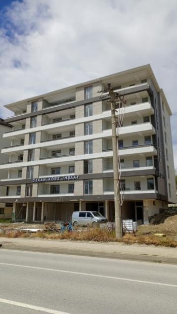 GÜVENAY - ÇORUM SUNGURLU DEVLET HASTANESİ CİVARI YOLA CEPHE 3+1 SIFIR SATILIK DAİRE 