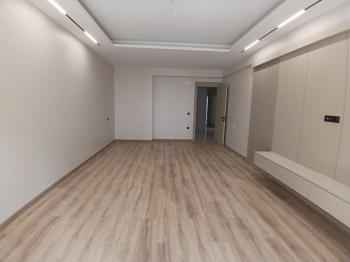 GÜVENAY - ÇORUM ÜÇTUTLAR TAVUKLUK MEVKİİNDE SATILIK 190 m² LÜKS 4+1