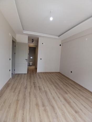 GÜVENAY - ÇORUM ÜÇTUTLAR TAVUKLUK MEVKİİNDE SATILIK 190 m² LÜKS 4+1