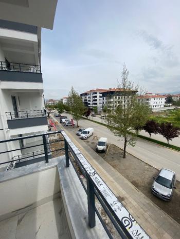 GÜVENAY - ÇORUM ÇEPNİ MAH. FEN LİSESİ BÖLGESİ 2+1 SIFIR SATILIK DAİRE