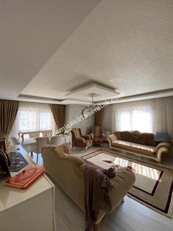SERHAT MAHALLESİNDE 3+1 SATILIK GENİŞ DAİRE