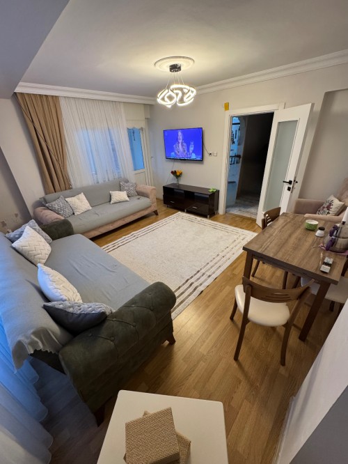 Yeşilpınar'da 80 m2 Balkonlu Arakat Temiz 2+1 Satılık Daire