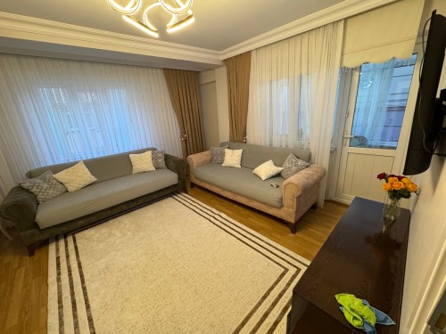 Yeşilpınar'da 80 m2 Balkonlu Arakat Temiz 2+1 Satılık Daire