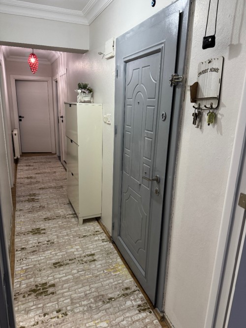 Yeşilpınar'da 80 m2 Balkonlu Arakat Temiz 2+1 Satılık Daire