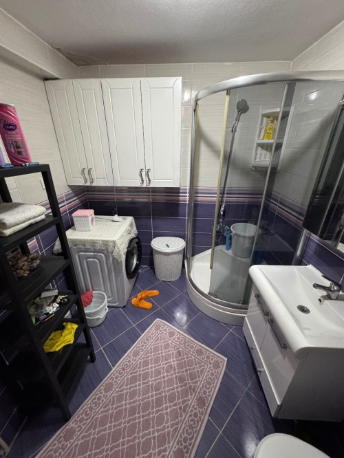 Yeşilpınar'da 80 m2 Balkonlu Arakat Temiz 2+1 Satılık Daire