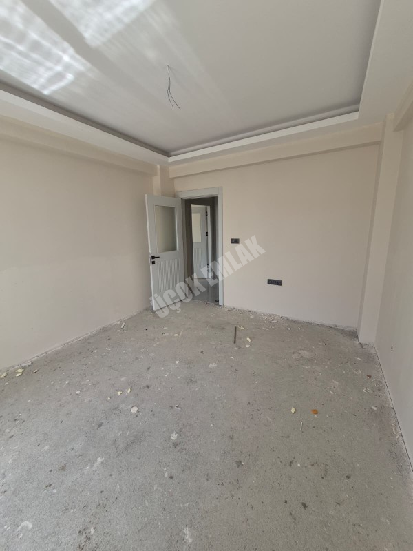 AFYON ÜÇOK EMLAKTAN KARŞIYAKA MAH 3+1 130M² SIFIR SATILIK DAİRE 