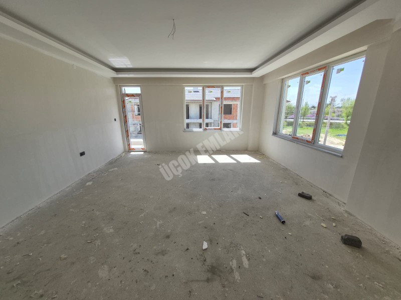 AFYON ÜÇOK EMLAKTAN KARŞIYAKA MAH 3+1 130M² SIFIR SATILIK DAİRE 