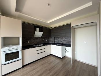 ALYANS'TAN SİTE İÇİ CEPHELERİ AÇIK KUSURSUZ İŞÇİLİKLİ 2+1 