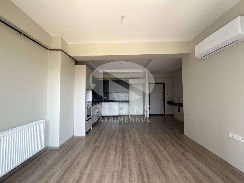 ALYANS'TAN SİTE İÇİ CEPHELERİ AÇIK KUSURSUZ İŞÇİLİKLİ 2+1 