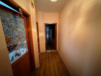 GÜVENAY -  ÇORUM BAHABEY CADDESİ KIZ MESLEK LİSESİ YANINDA 3+1 SATILIK DAİRE