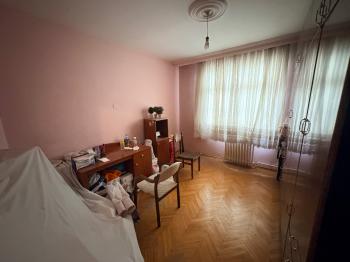 GÜVENAY -  ÇORUM BAHABEY CADDESİ KIZ MESLEK LİSESİ YANINDA 3+1 SATILIK DAİRE