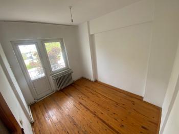 GÜVENAY - ÇORUM KALE MAH. LOZANEVLER CİVARI KİRALIK 3+1 DAİRE 