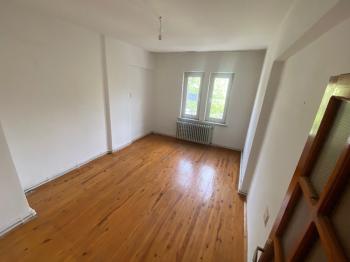 GÜVENAY - ÇORUM KALE MAH. LOZANEVLER CİVARI KİRALIK 3+1 DAİRE 