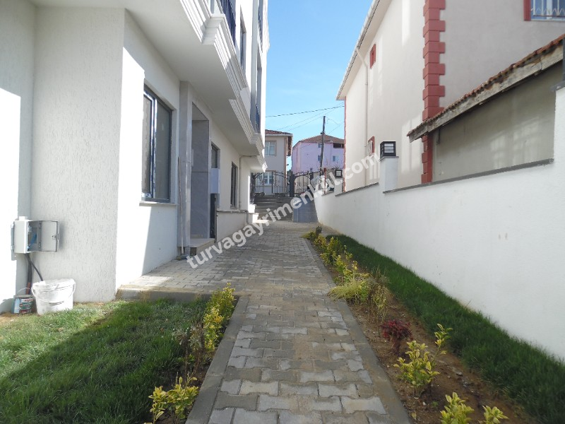 DEĞİRMENKÖYDE SATILIK 3+1 OTURMAYA VEYA KİRAYA VERMEYE HAZIR DAİRELER