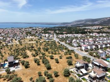 DİDİM AKBÜK MERKEZDE KÖŞE BAŞI 370M2 DENİZ MANZARLI ARSA