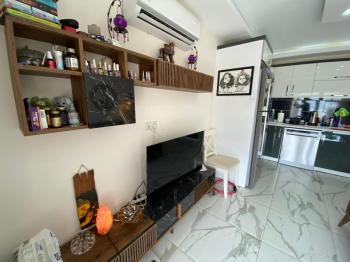 AKBÜK’TE HAVUZLU SİTE İÇERİSİNDE DENİZ MANZARALI 2+1 FIRSAT DAİRE!