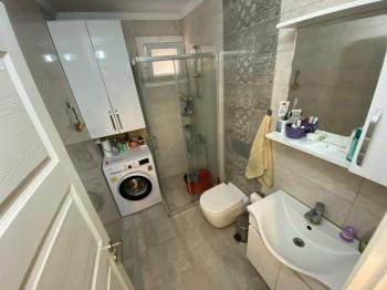AKBÜK’TE HAVUZLU SİTE İÇERİSİNDE DENİZ MANZARALI 2+1 FIRSAT DAİRE!