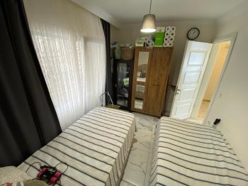 AKBÜK’TE HAVUZLU SİTE İÇERİSİNDE DENİZ MANZARALI 2+1 FIRSAT DAİRE!