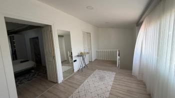 Lefkoşa Değirmenlik'de 3+1 YARDIMCI EVİ İLE BİRLİKTE SATILIK 3+1 MÜSTAKİL EV