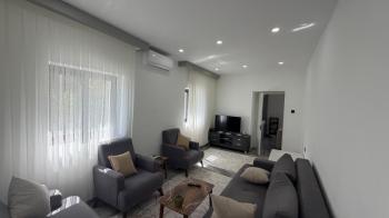 Lefkoşa Değirmenlik'de 3+1 YARDIMCI EVİ İLE BİRLİKTE SATILIK 3+1 MÜSTAKİL EV