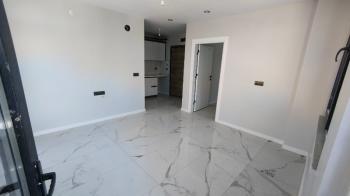 HASTANE KARŞISI SATILIK SIFIR APART 