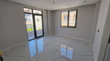 HASTANE KARŞISI SATILIK SIFIR APART 