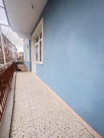 ÇARŞI MERKEZDE MİLLET BAHÇESİ CİVARINDA 