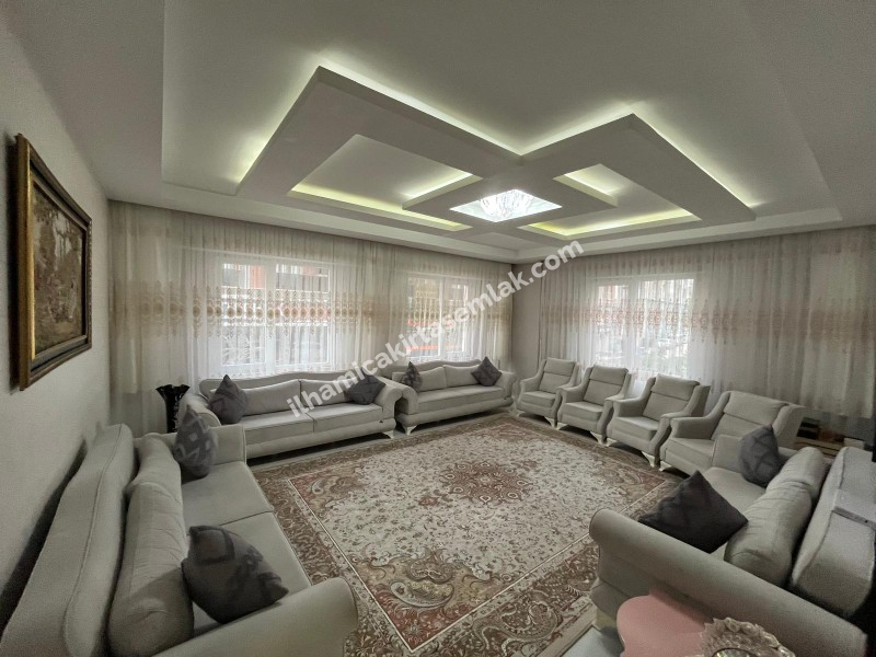 HALİLAĞA MAHALLESİNDE SİTE İÇİ GENİŞ SATILIK 3+1 DAİRE
