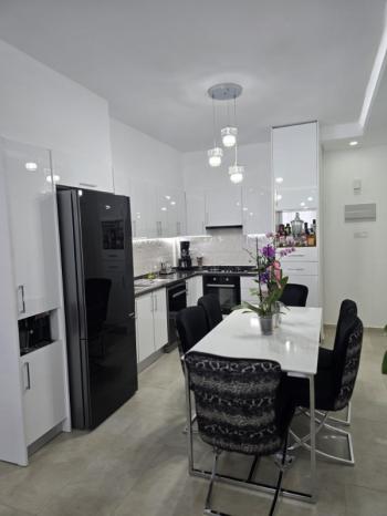 HAMİTKÖY'DE FUL EŞYALI TÜRK MALI DAİRE 
