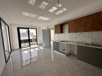 DUMLUPINAR'DA  TÜRK MALI PENTHOUSE DAİRE 