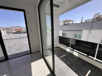 DUMLUPINAR'DA  TÜRK MALI PENTHOUSE DAİRE 