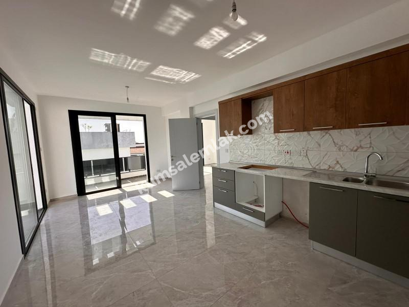 DUMLUPINAR'DA  TÜRK MALI PENTHOUSE DAİRE 