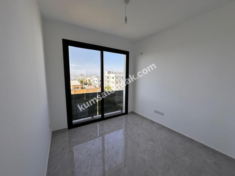 DUMLUPINAR'DA  TÜRK MALI PENTHOUSE DAİRE 