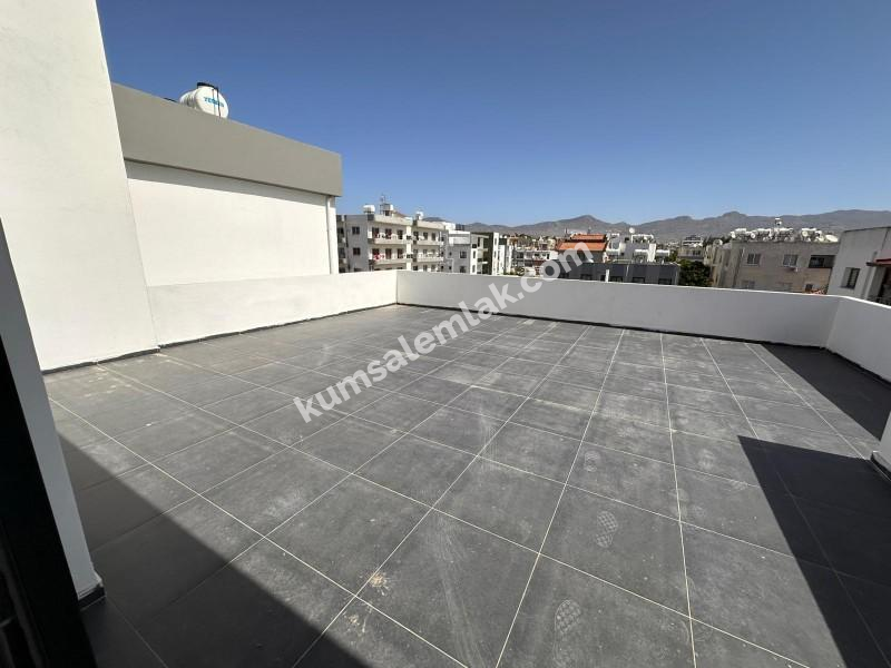DUMLUPINAR'DA  TÜRK MALI PENTHOUSE DAİRE 