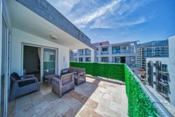 Girne Merkez'de Satılık Geniş 3+1 Penthouse