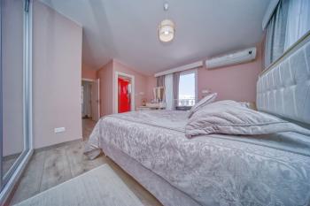 Girne Merkez'de Satılık Geniş 3+1 Penthouse