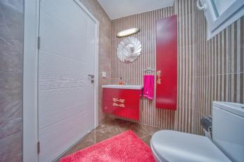 Girne Merkez'de Satılık Geniş 3+1 Penthouse