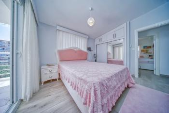 Girne Merkez'de Satılık Geniş 3+1 Penthouse