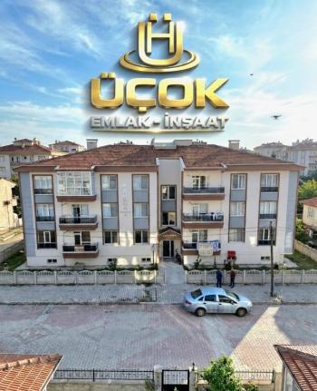AFYON ÜÇOK EMLAKTAN VEYSEL KARANİ MAH 2+1 75M² TEMİZ BAKIMLI KİRALIK DAİRE 
