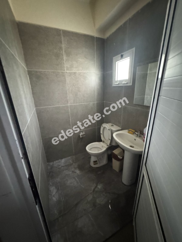 Lefkoşa Haspolat Sanayi Bölgesinde  SATILIK DEPO