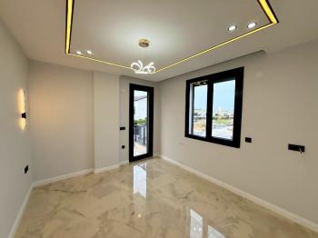 Didim Efeler Mahallesinde Satılık 4+1 Tam Müstakil Vİlla