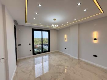 Didim Efeler Mahallesinde Satılık 4+1 Tam Müstakil Vİlla